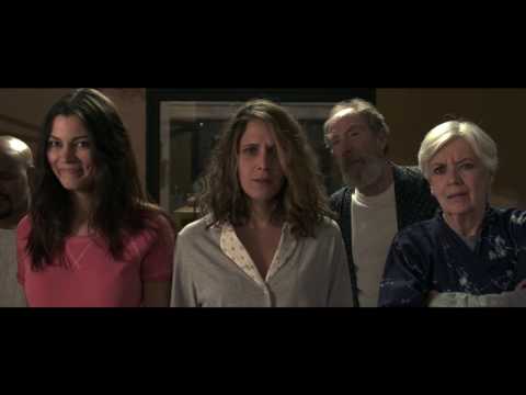 Un Padre No Tan Padre - Official Trailer [US]