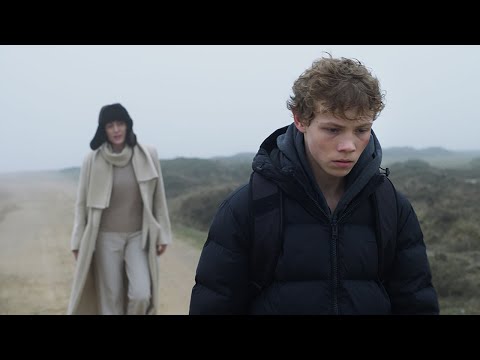 Official HD Trailer [Subtitled]