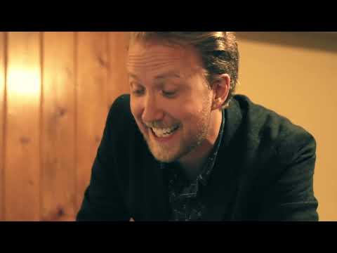 Sneakers (Gino Alfonso) 2014 - Teaser/Trailer