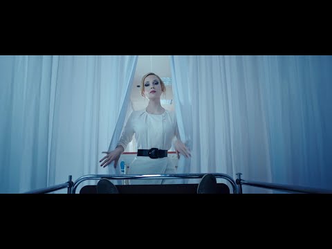 Official Green Band Trailer