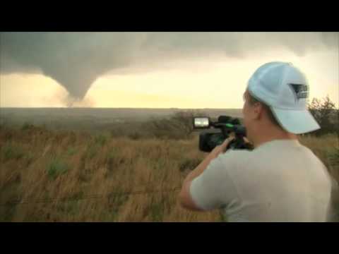 Storm Chasers on Discovery Channel!  Promo for Episode 1