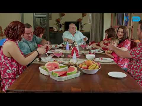 Amptelike Voorskou | Kersfees by Molly en Wors | kykNET