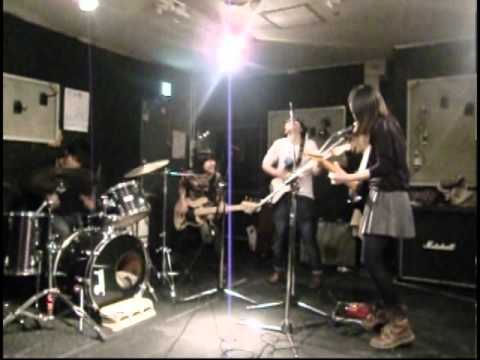 tricot MOVIE 11月号