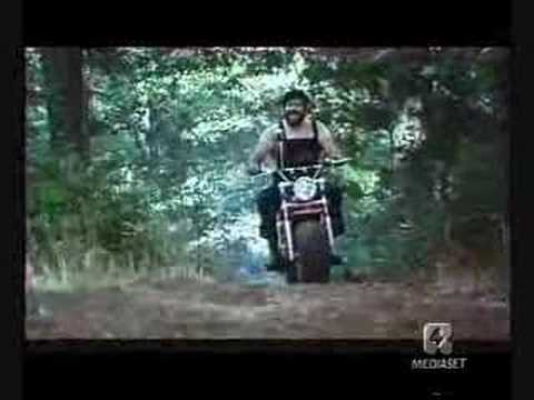 altrimenti ci arrabbiamo trailer non ufficiale