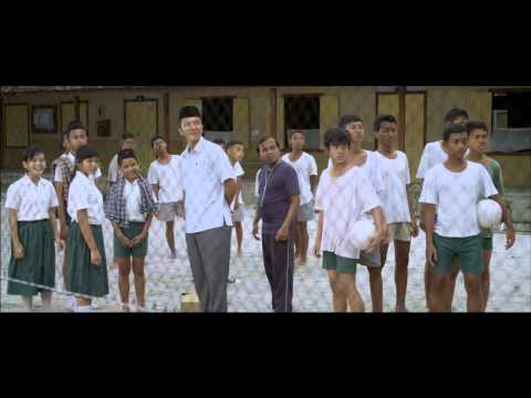 OFFICIAL TRAILER (1) SEPATU DAHLAN