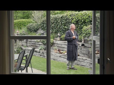 Für immer Sonntag (2022) Official Trailer Switzerland (DE)