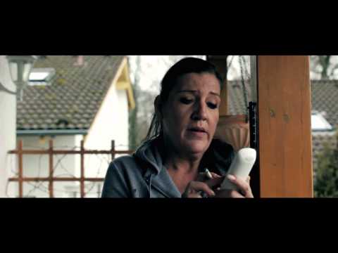 TRAILER PLASTIC von marcel walz,mit frau ICH in einer der Hauptrollen