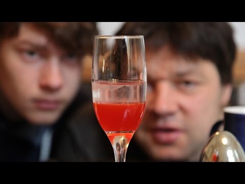 DAS DUNKLE GEN | Trailer [HD]