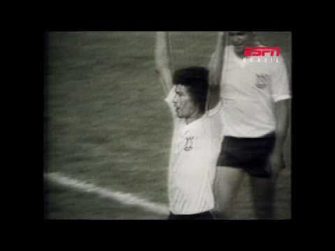 Destino Futebol: "Sócrates, o Artista"