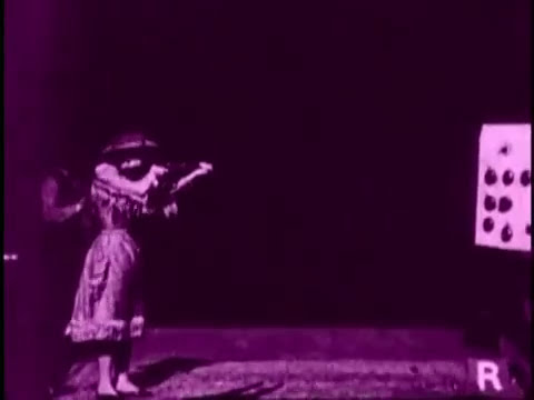 Film Ist a Girl & a Gun (trailer)