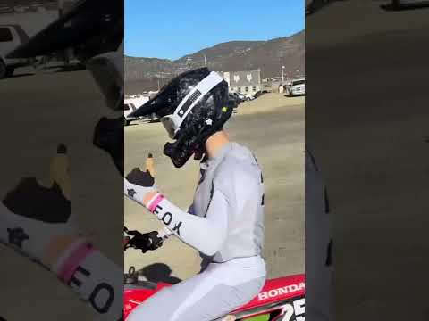 Baz in SoCal - Episode 2 👆🏻