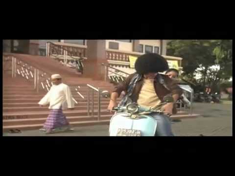 Tiga Hati Dua Dunia Satu Cinta (Indonesian Movie Trailer)