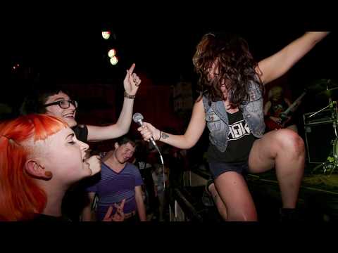 So, which band is your boyfriend in? - Official trailer 2018