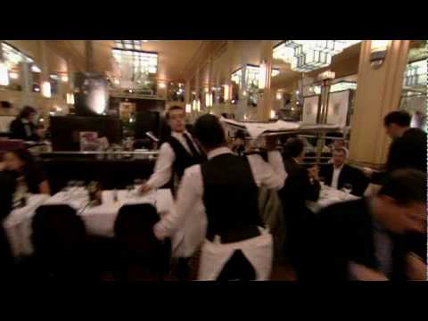 Dish: Women, Waitressing & the Art of Service