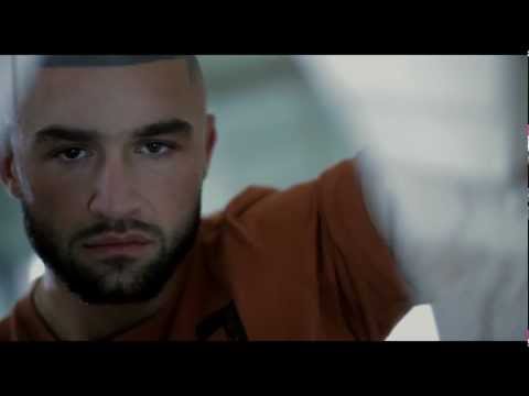 Man at Bath / Homme au bain (2010) - Trailer ENG SUBS