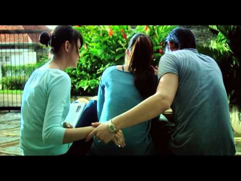 Official Trailer 'Suster Ngesot'