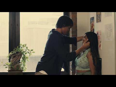 delusionally, Ari: a coming-of-age story