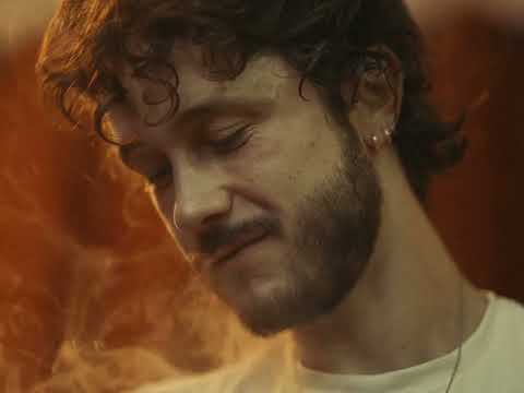 NI OUI NI NON - TRAILER (Neither Yes Nor No)