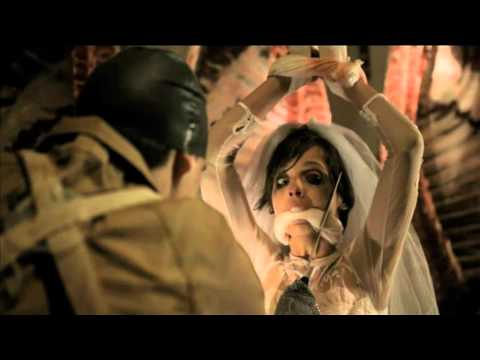 LUNA DI MIELE, LUNA DI SANGUE VII ::: Por PACO PLAZA