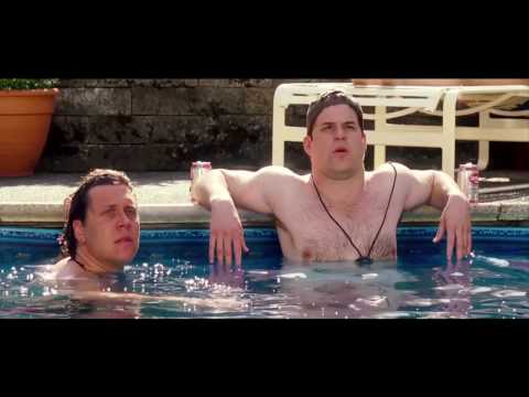 'She's Out of My League' Revised Trailer