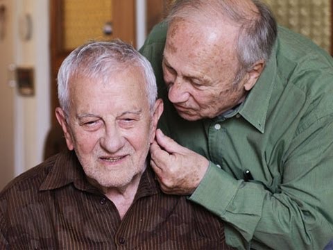 Les Invisibles UK Trailer - Peccadillo Pictures