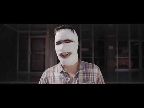 Trailer de Cascos indomables — Helmet Heads subtitulado en inglés (HD)