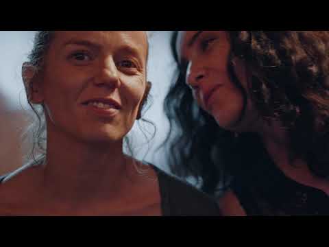 Trote. Tráiler oficial