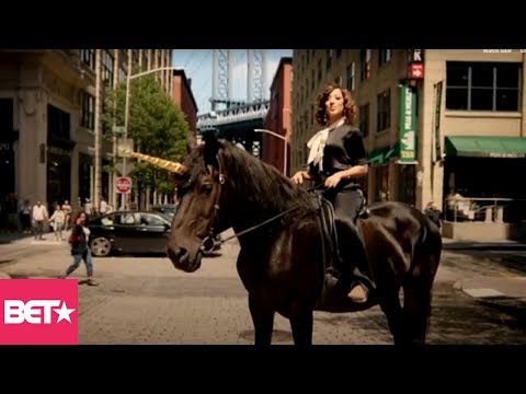 Watch The Incredibly Hilarious And Magical Promo For 'The Rundown With Robin Thede’