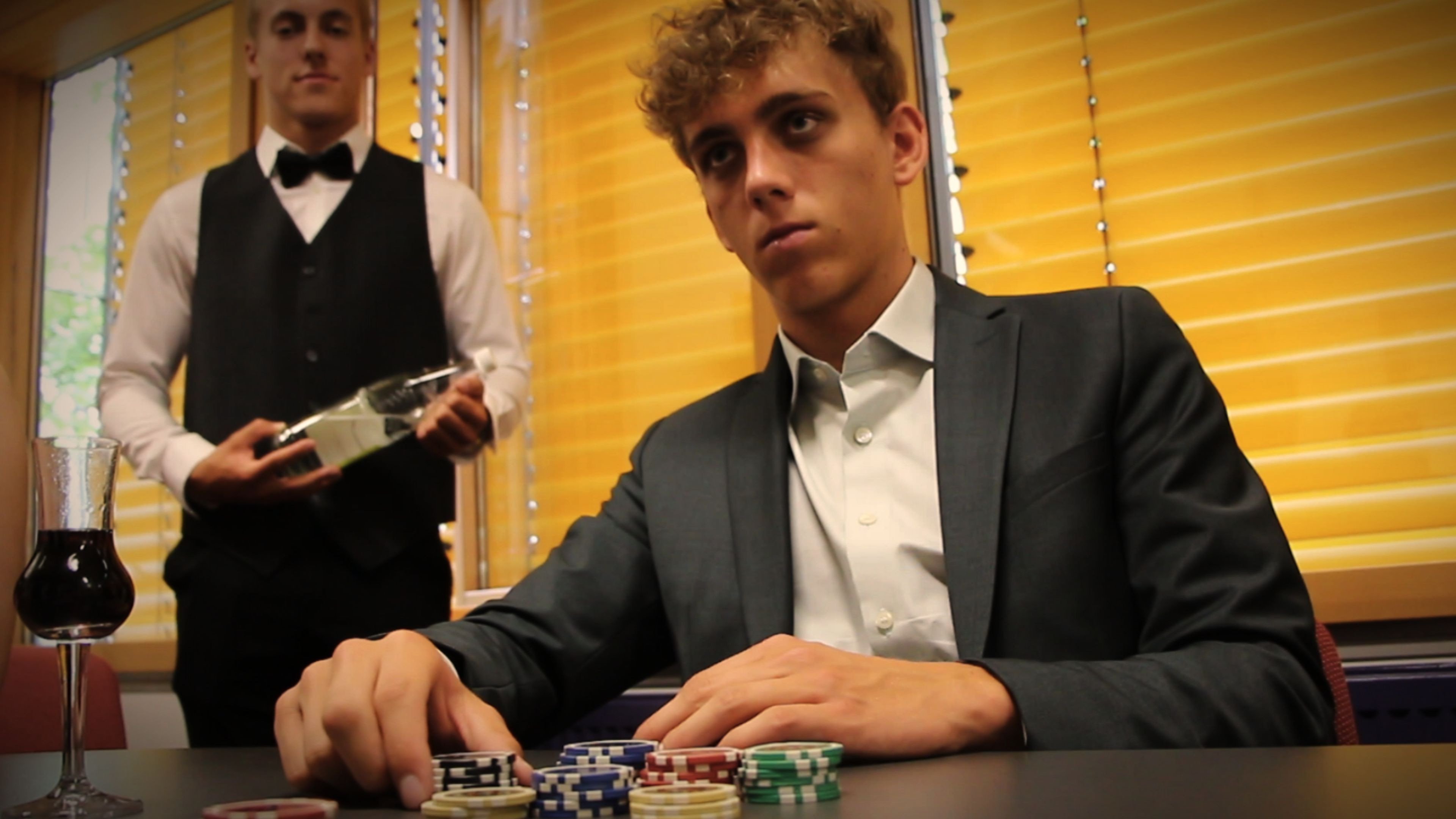 Backdrop for Abi Vegas: Um jeden Punkt gepokert