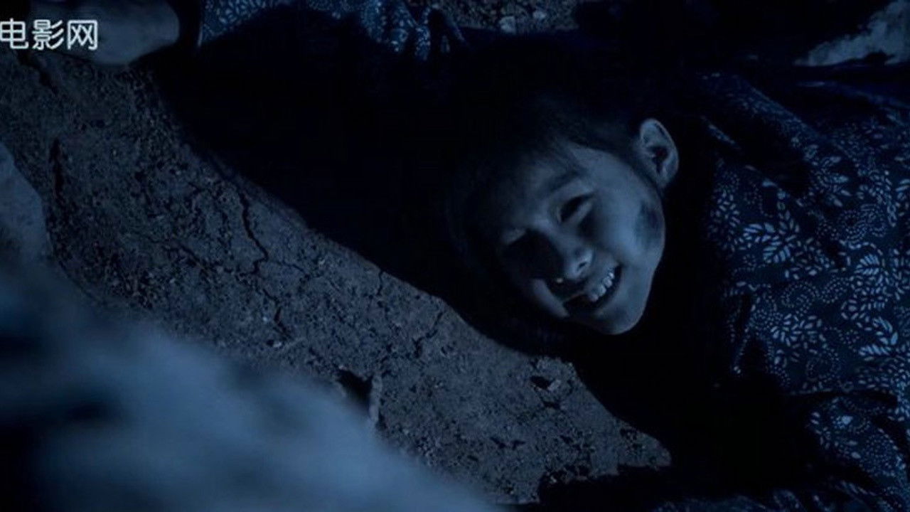 Backdrop for Children of the Yangtse Gorges