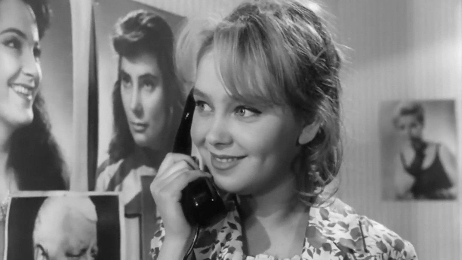 Backdrop for I Don't Want to Be Filmed