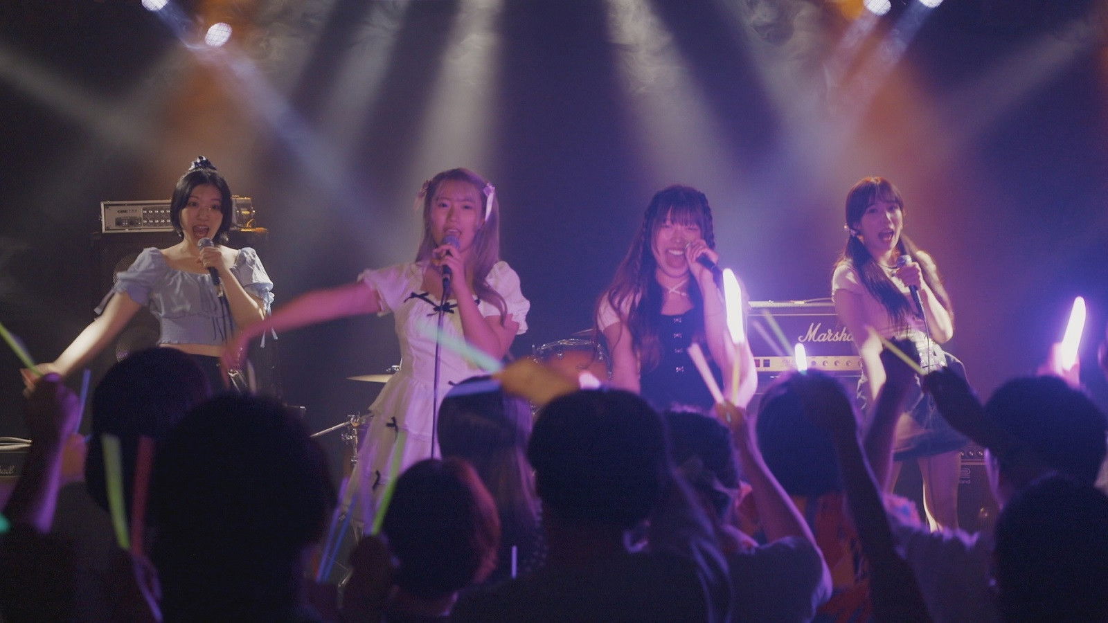 Backdrop for Oshi, Mankai