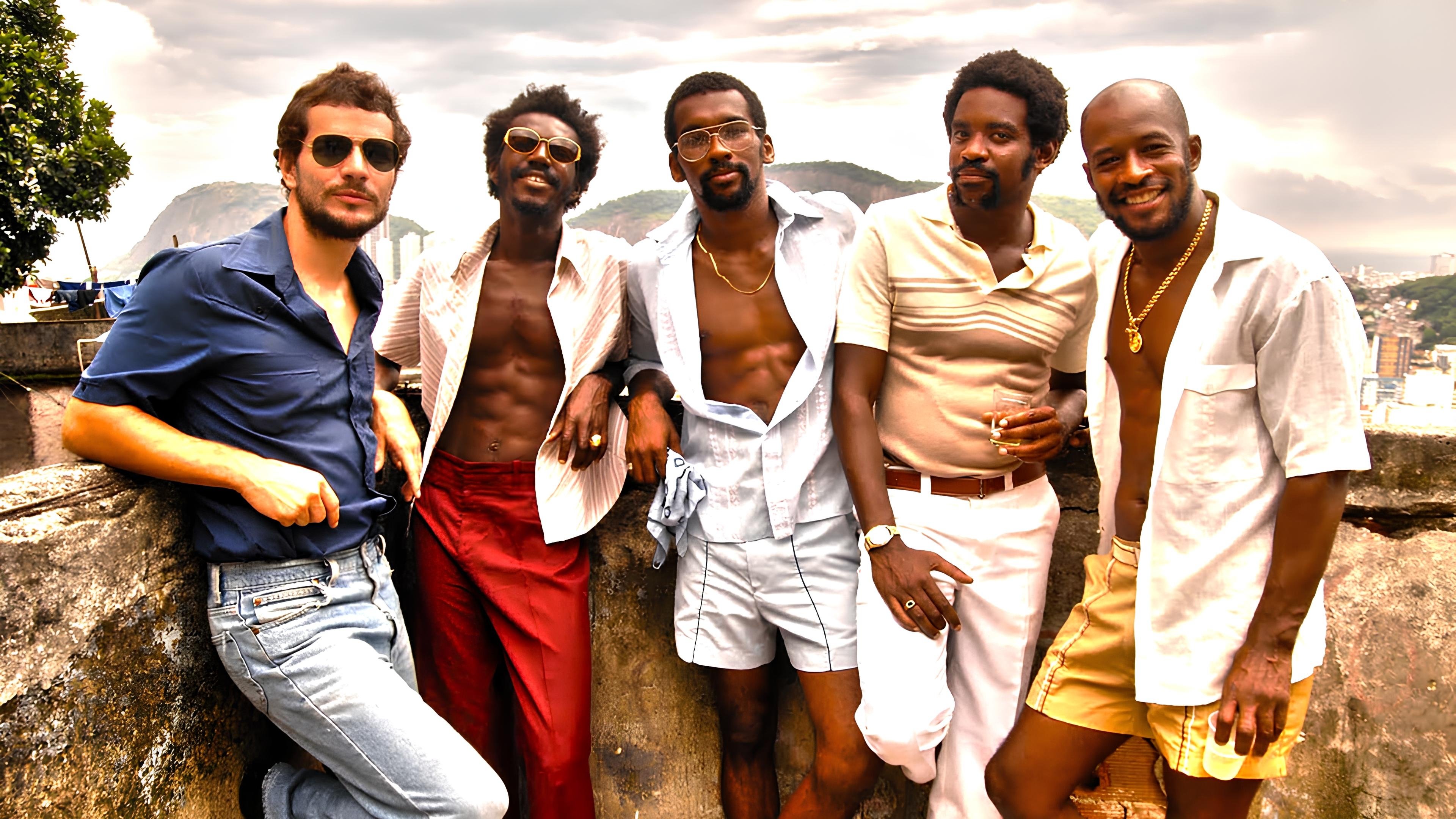 Backdrop for 400 Against 1: A History of Organized Crime