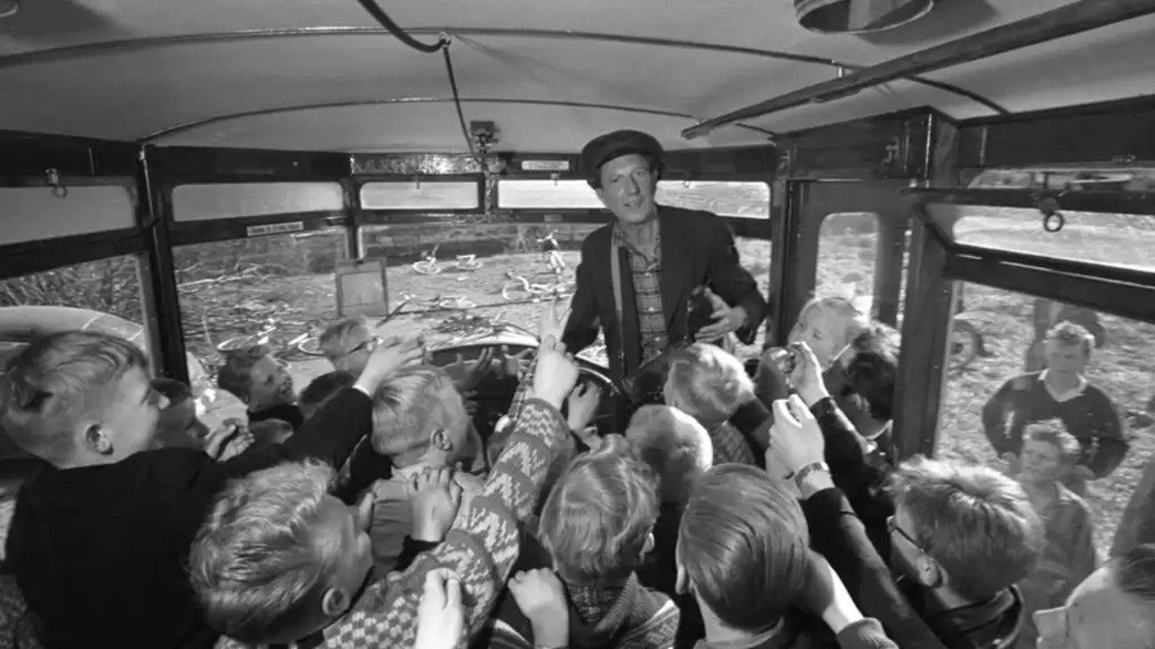 Backdrop for The Bus