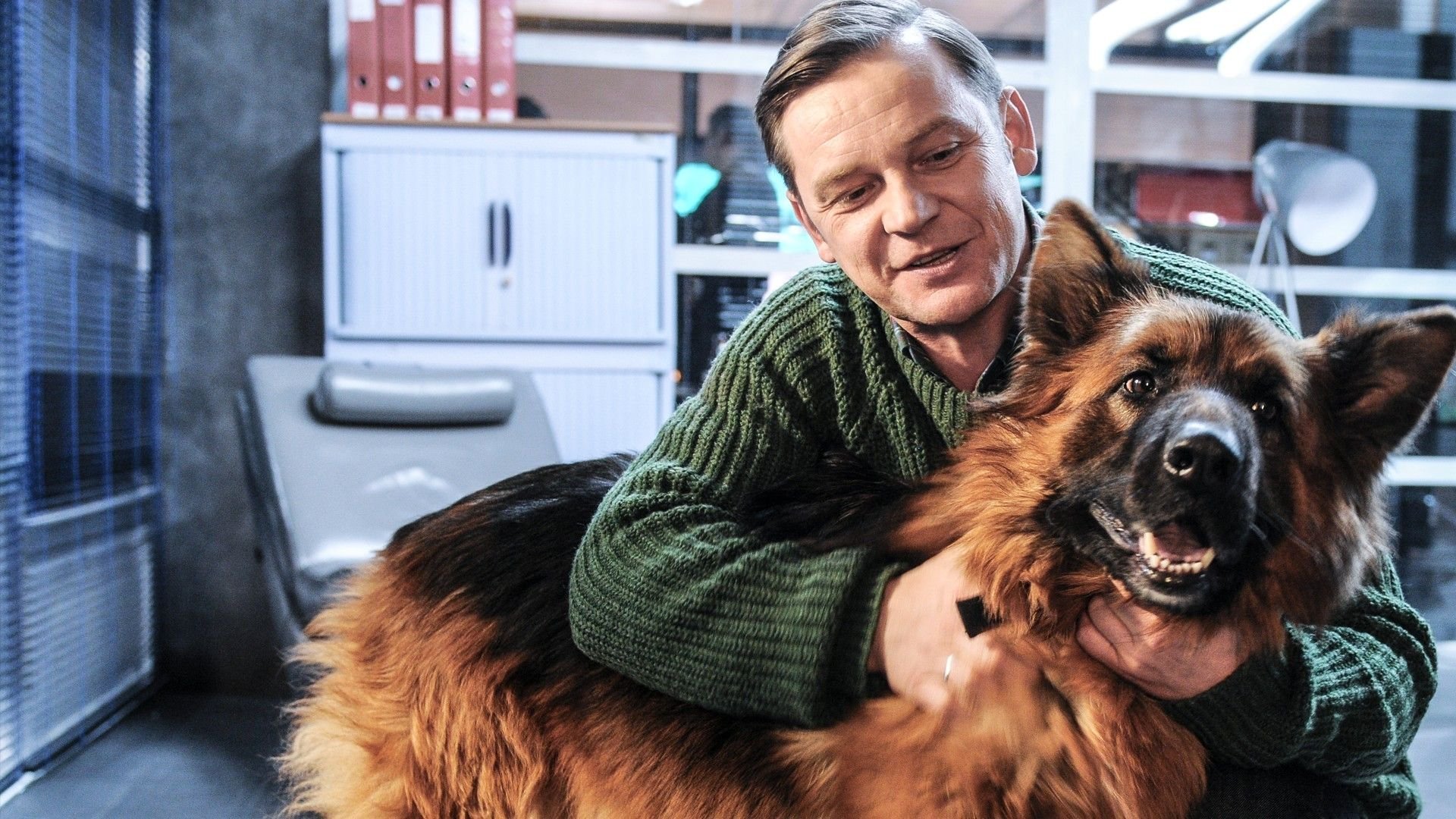 Backdrop for Komisarz Alex