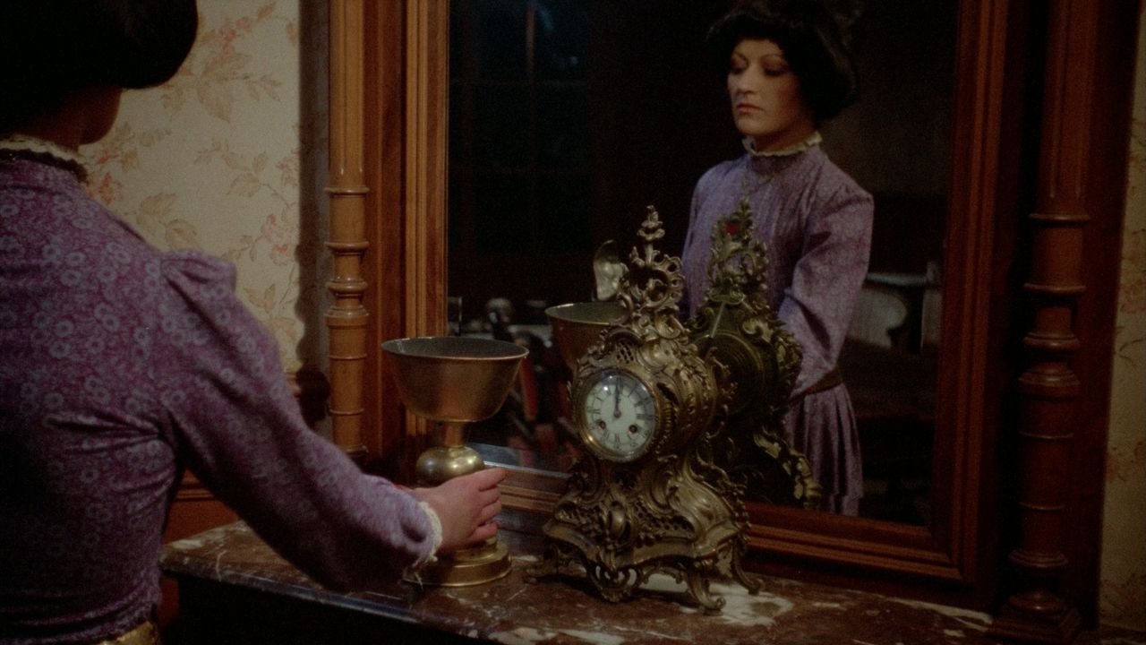 Backdrop for Draguse or the Infernal Mansion