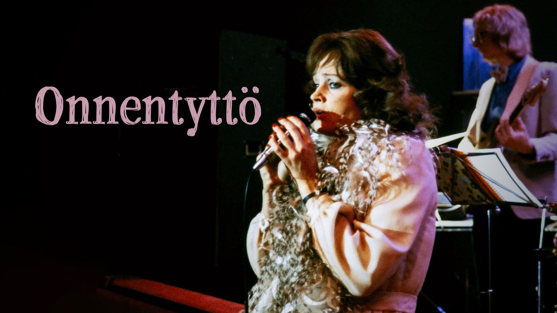 Backdrop for Onnentyttö