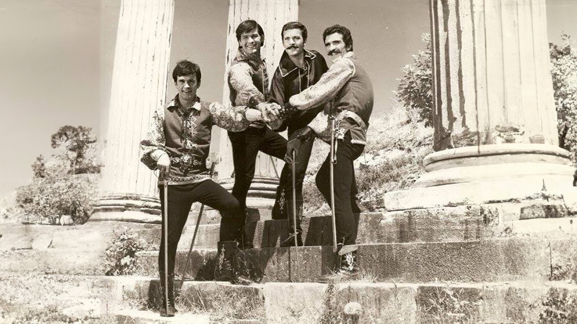 Backdrop for Kara Davut