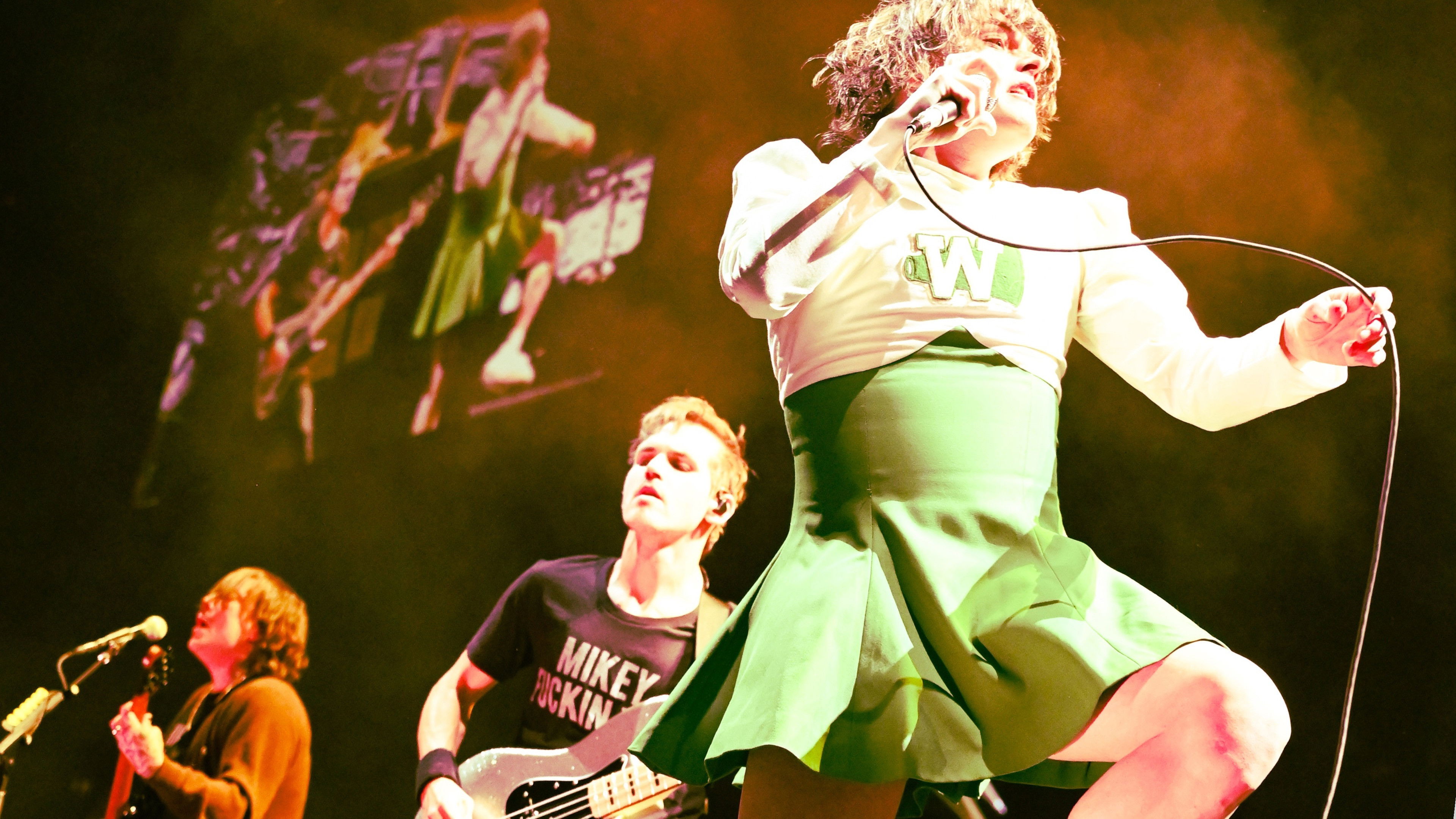 Backdrop for My Chemical Romance Live at Bridgestone Arena