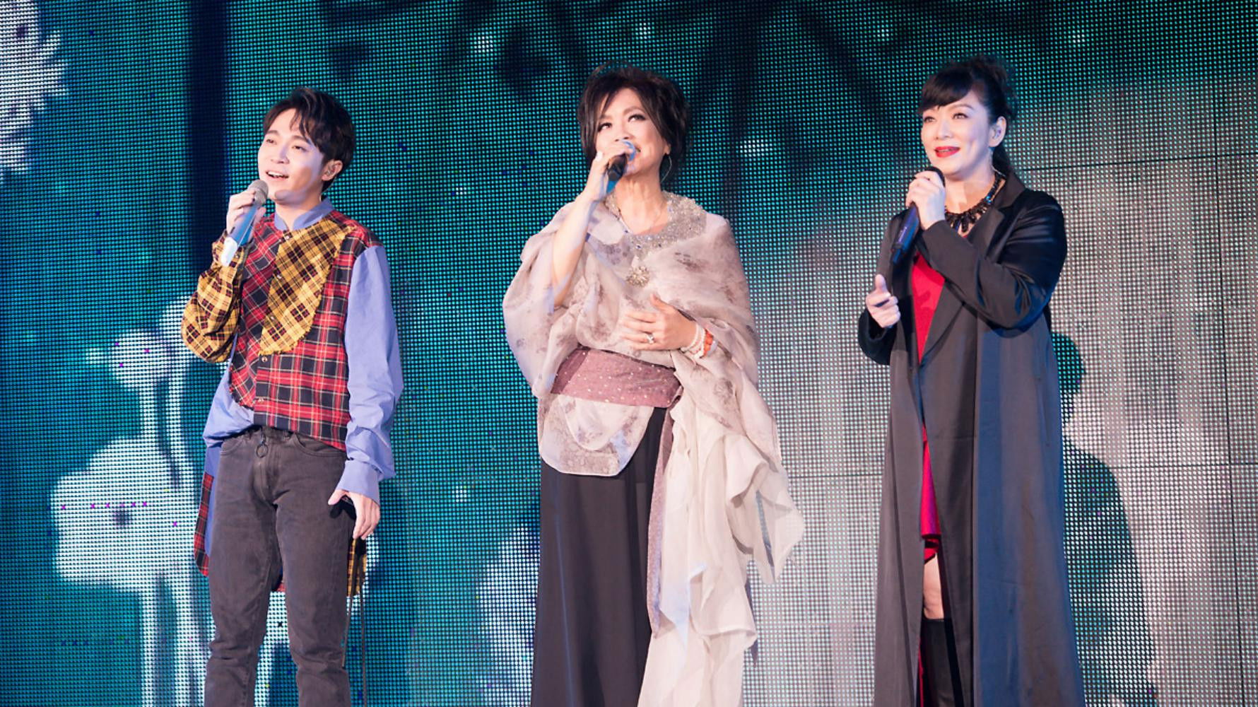 Backdrop for 峰華齊唱 慈善演唱會