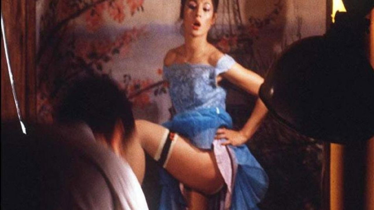 Backdrop for La virgen y el fotógrafo