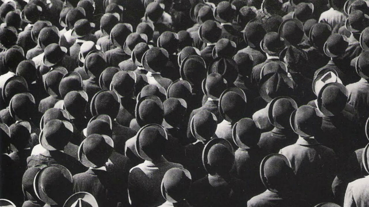 Backdrop for The End of St. Petersburg