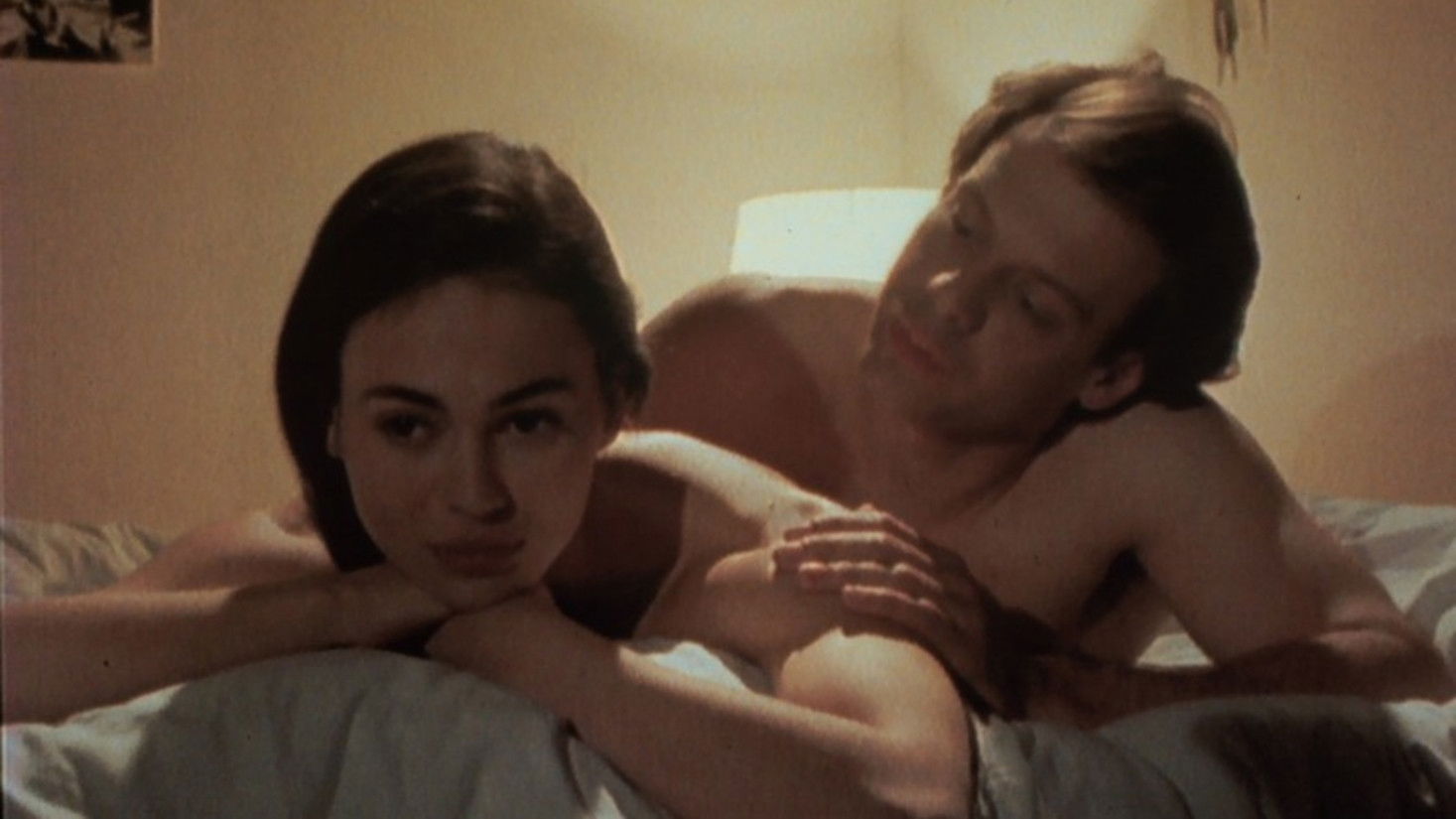 Backdrop for Lovestruck: Love Through a Looking Glass