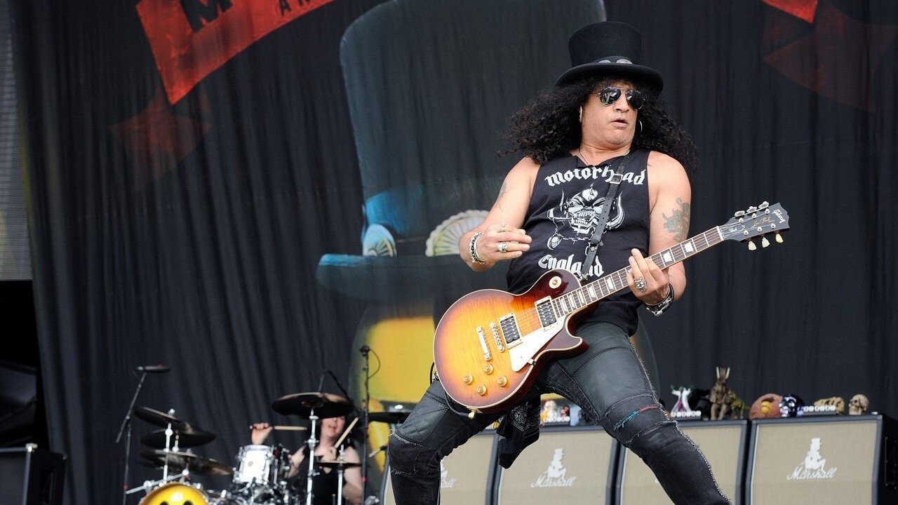 Backdrop for Slash feat. Myles Kennedy and The Conspirators: Live @ Hellfest 2015