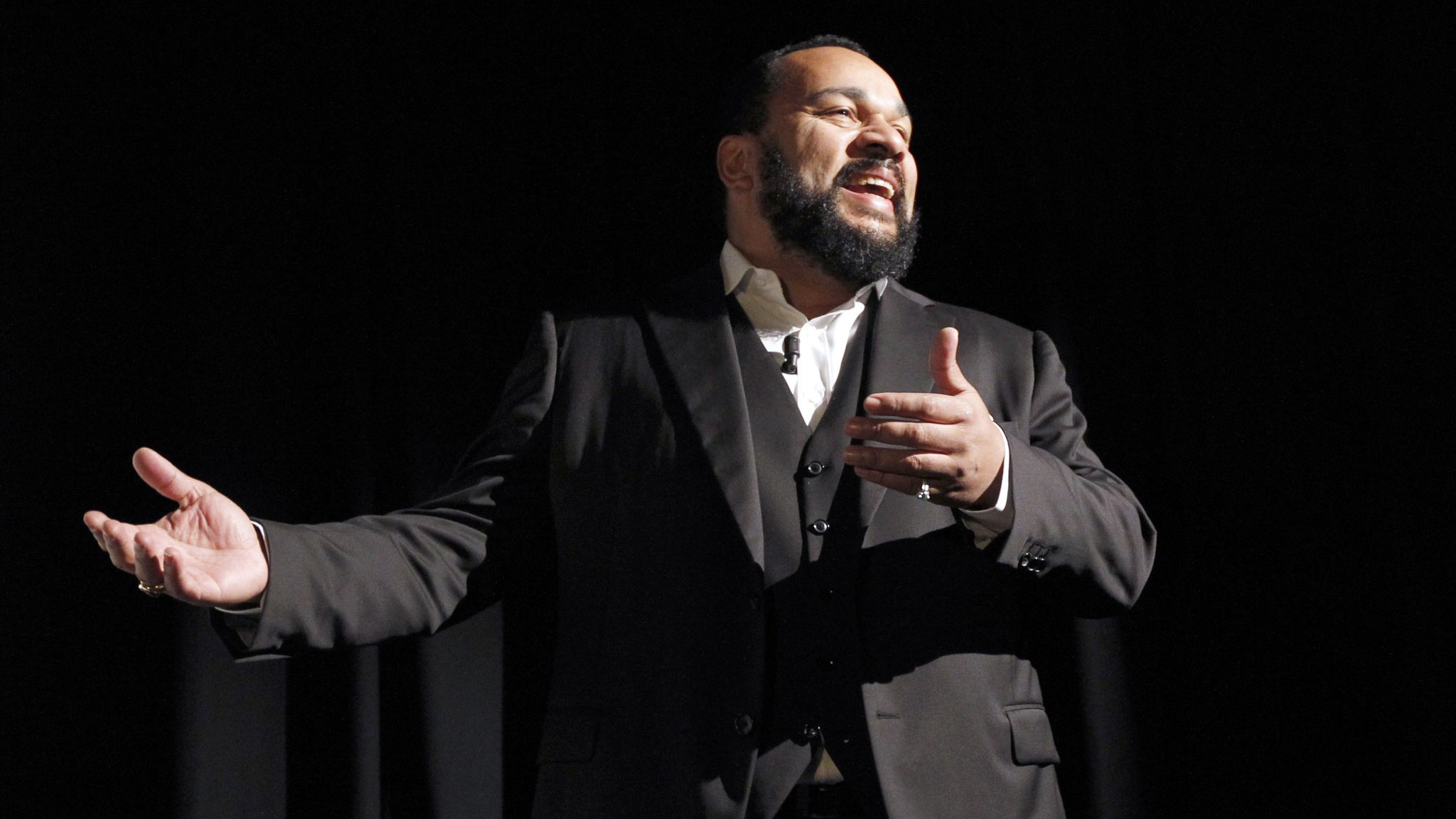 Backdrop for Dieudonné - Le Mur