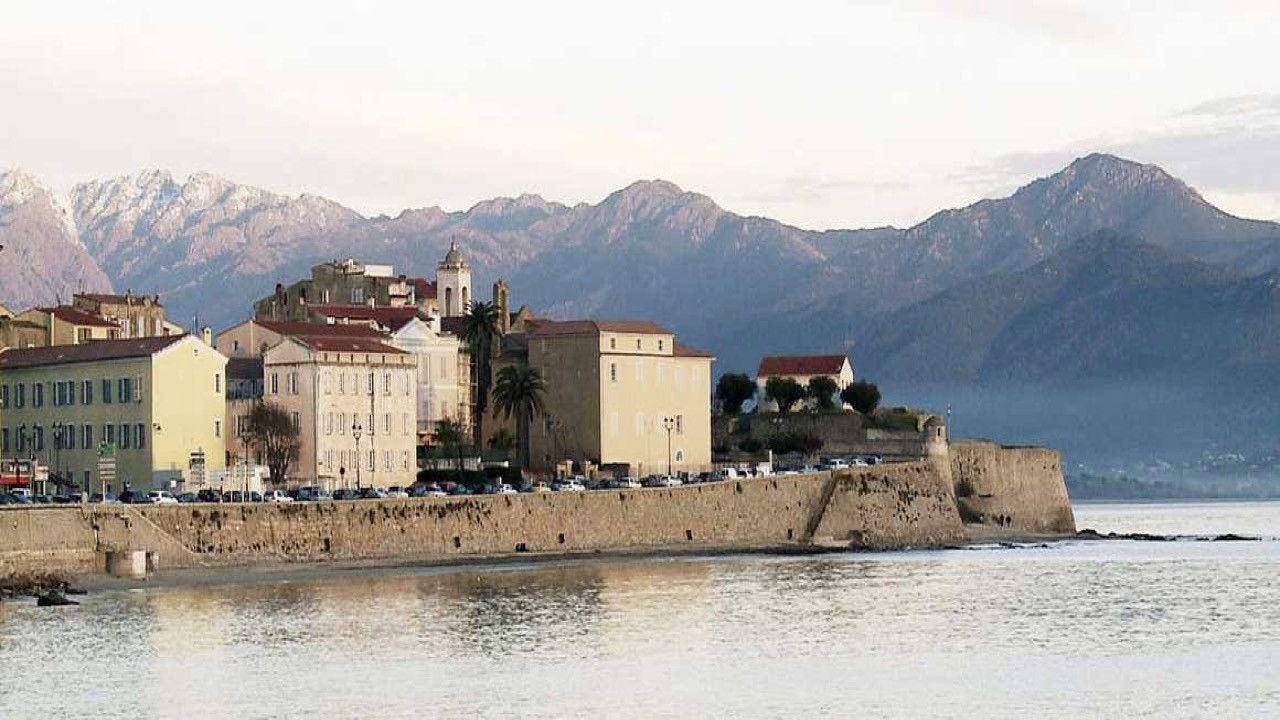 Backdrop for Corsica Story  Une Histoire de La Violence