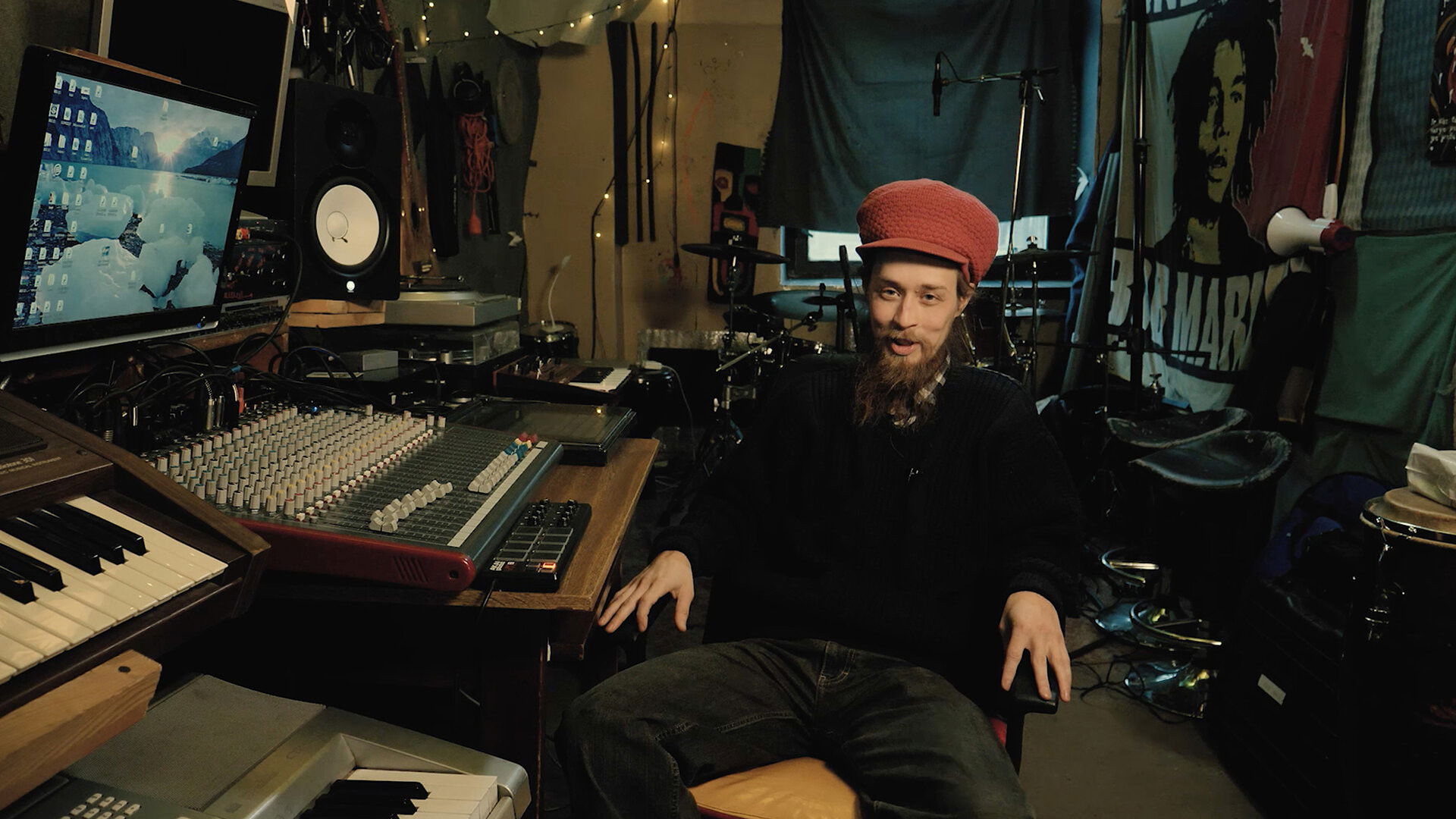 Backdrop for Žiūrėk, koks garsas. Vilniaus garso sistemų kultūra.