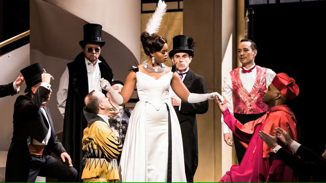 Backdrop for Manon [Opéra national de Paris]