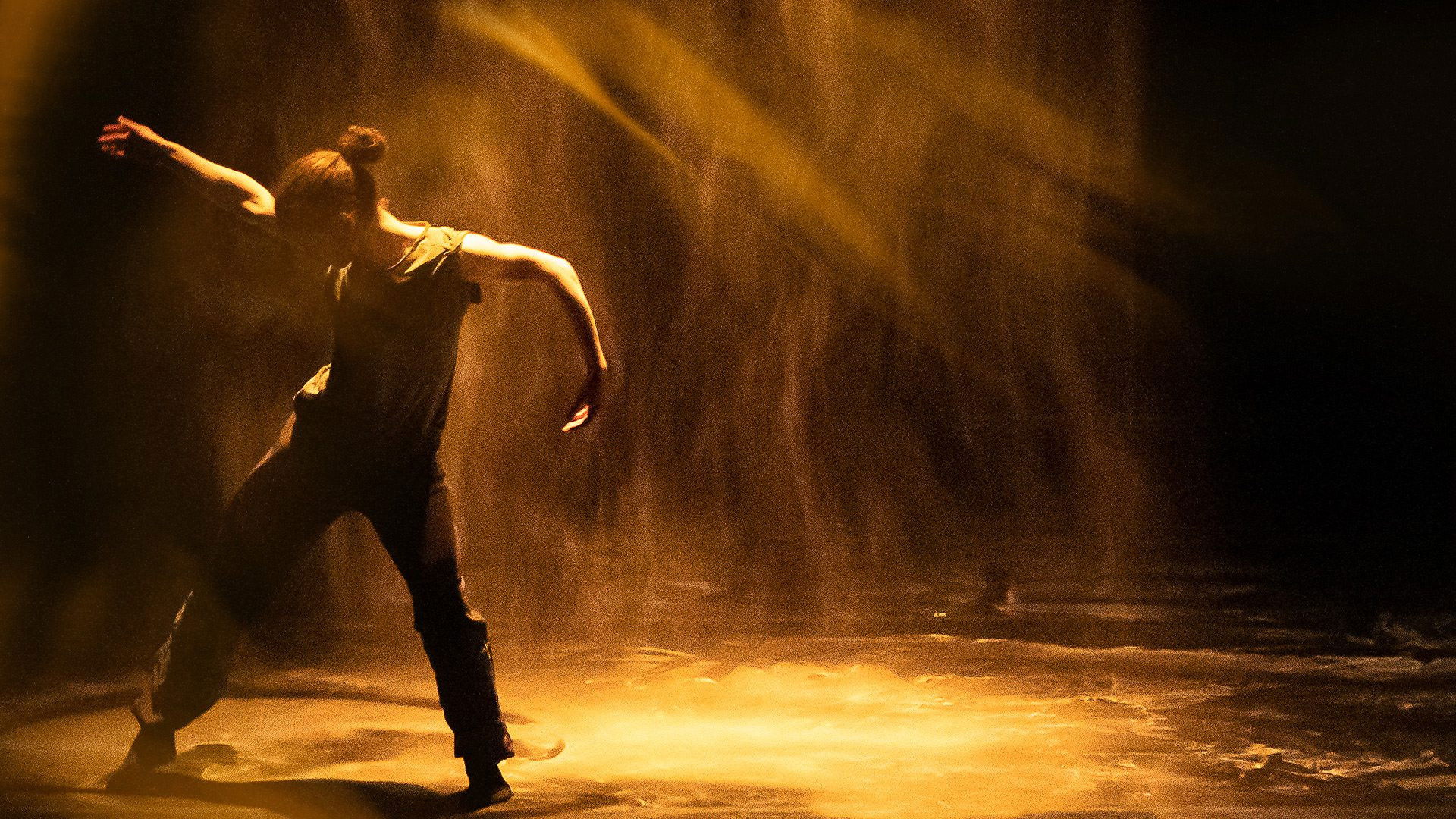 Backdrop for Russell Maliphant's Vortex