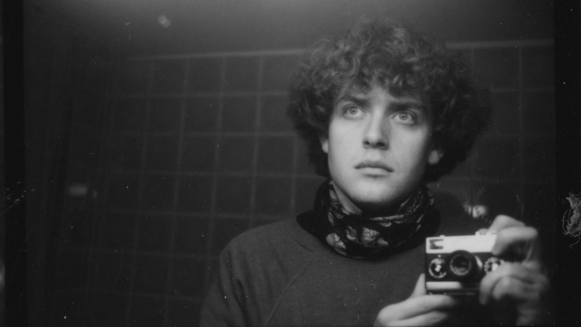 Backdrop for Hervé Guibert, la mort propagande